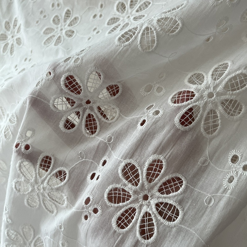 Sewing Embroidery Fabric - 130cm 폭의 면 속이 빈 자수