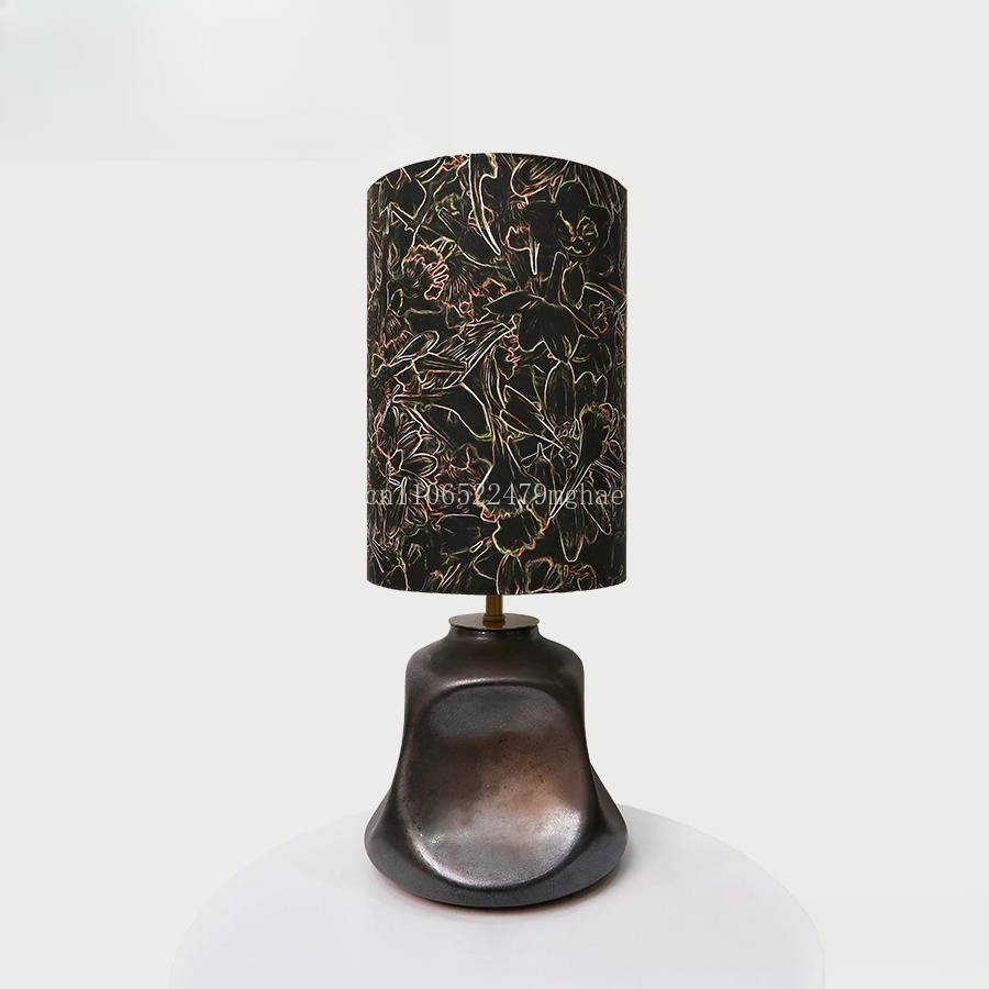 Century Textile & Sewing Supply - 금박 리버티 패브릭 테이블 램프: 영국산